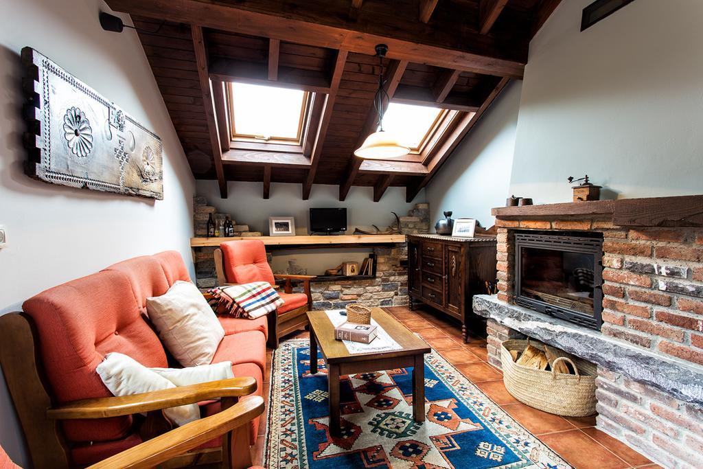 Apartamentos Rurales El Collain De Campiellos Exteriör bild
